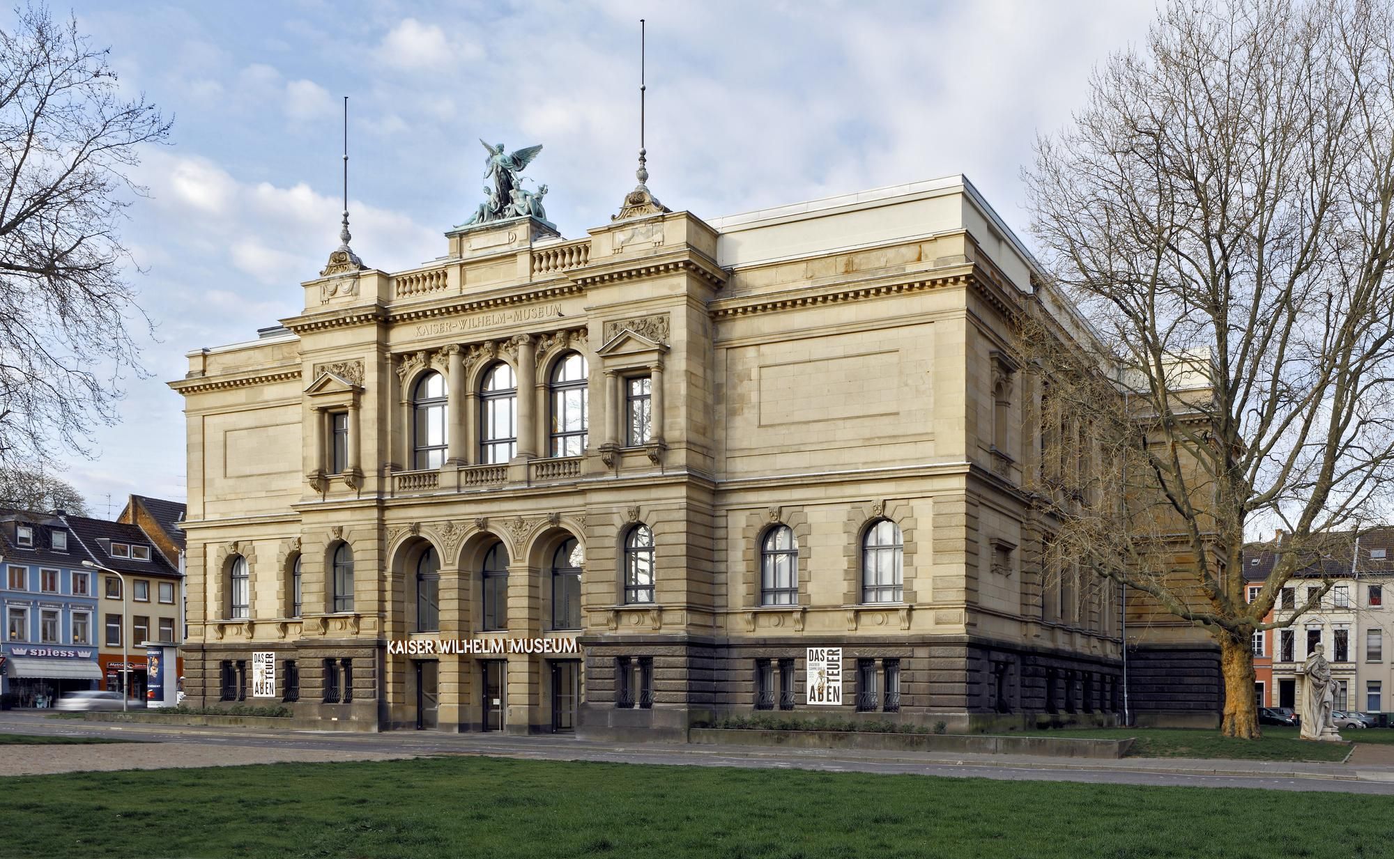 Besuch des Kaiser-Wilhelm-Museums in Krefeld